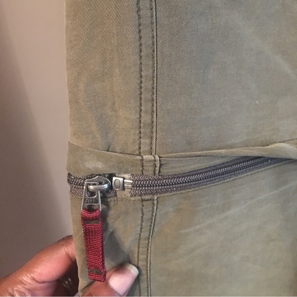 Abercrombie and Fitch Men Pant Size Small - Picture 7 of 10